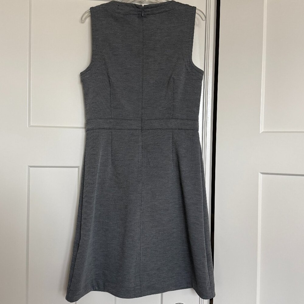 Banana Republic Women’s Gray Mini Dress Size 2 - Picture 4 of 4